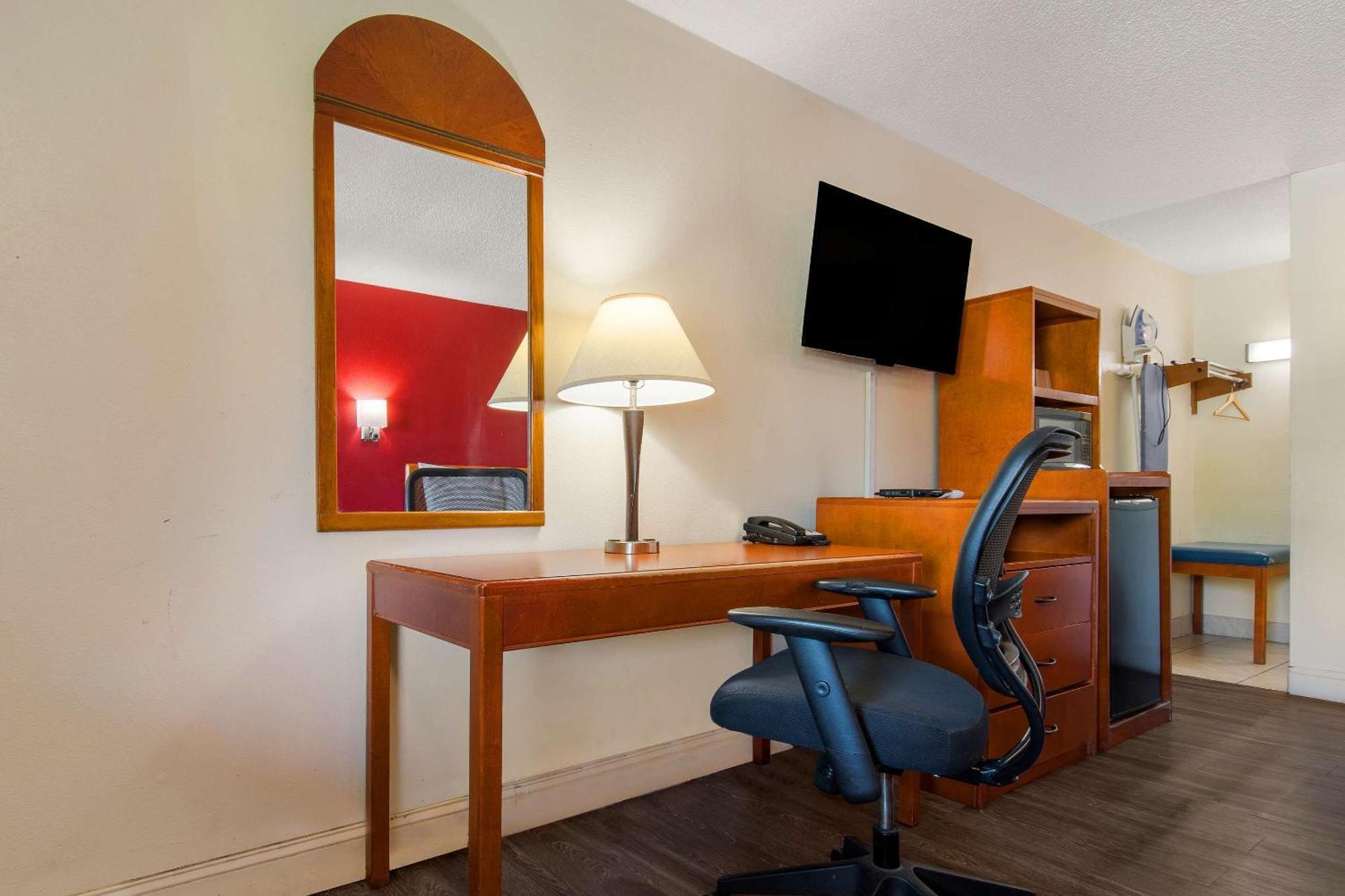 Econo Lodge Goldsboro Hwy 70 Kültér fotó
